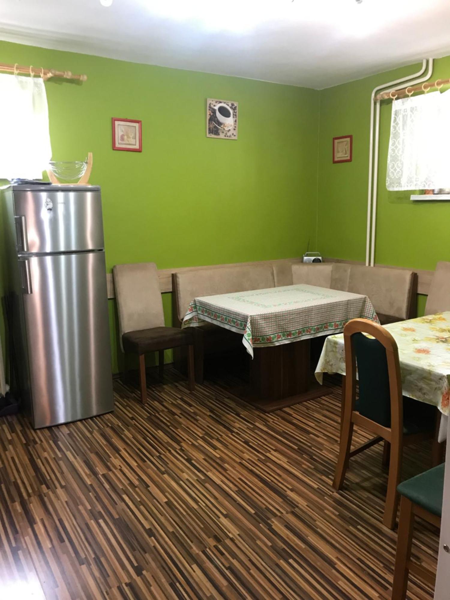 Nová LesnáHousing Hella公寓 外观 照片