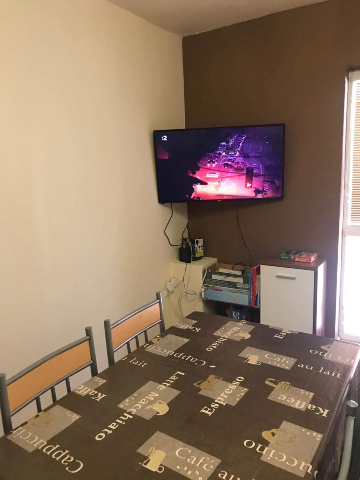 Nová LesnáHousing Hella公寓 外观 照片